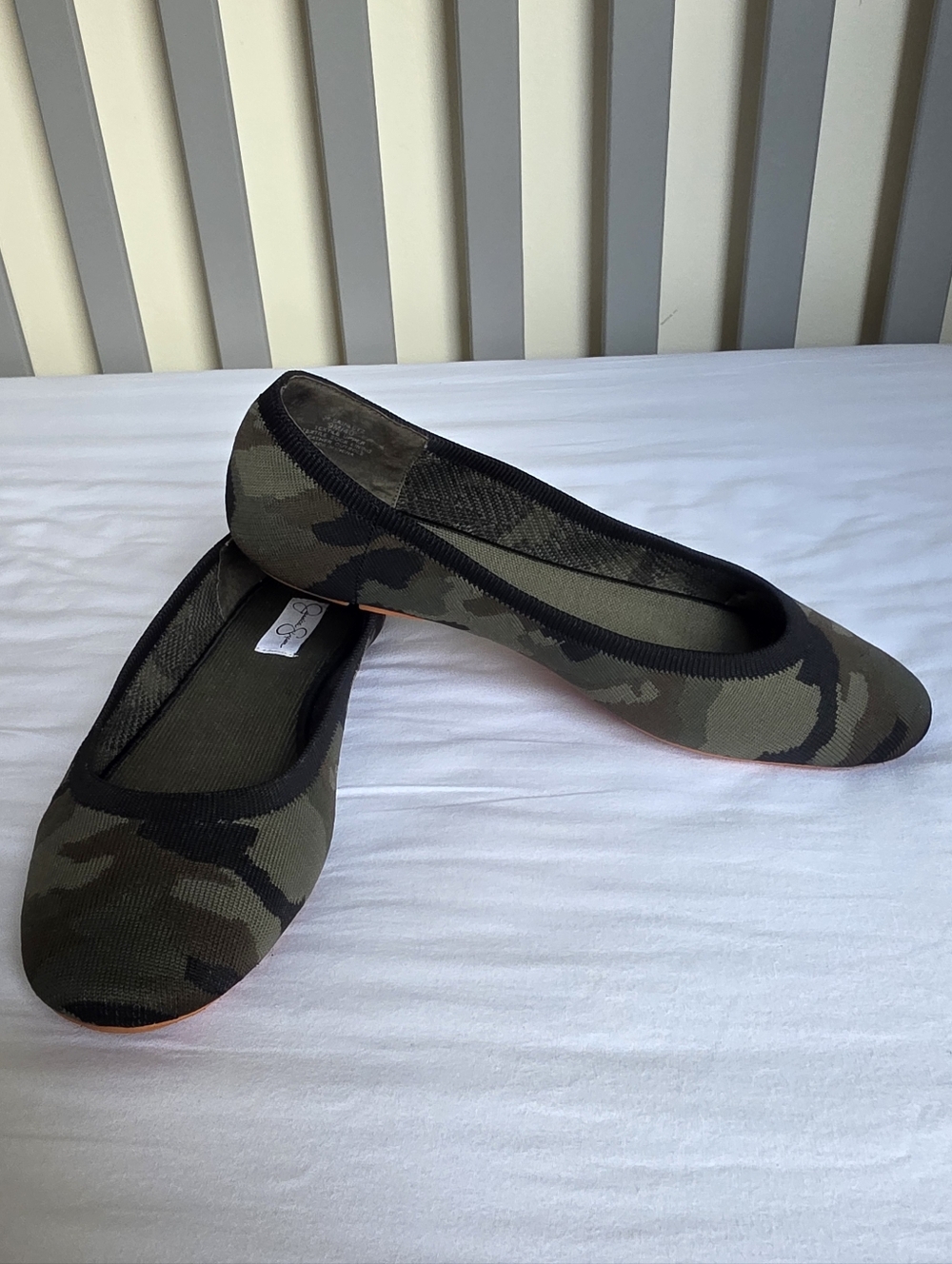 Jessica Simpson Women's Olive Camouflage Canvas Ballet Flats Size 9